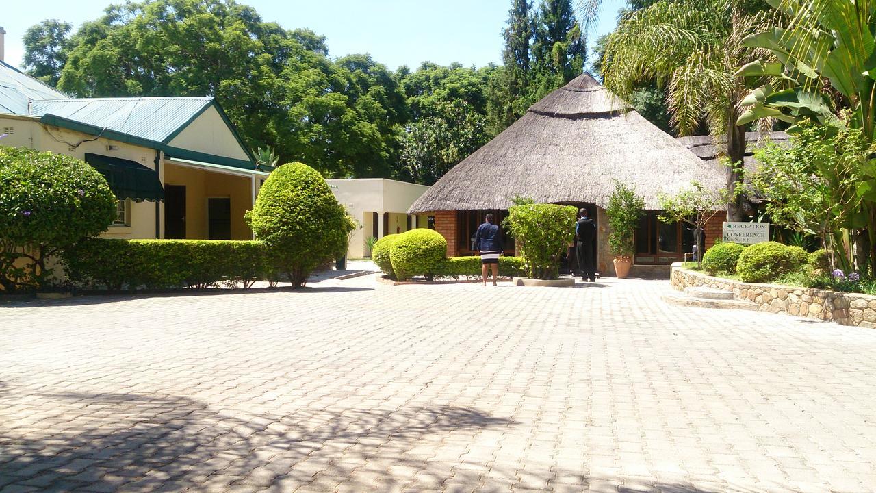 Wozani Lodge Bulawayo Exterior photo